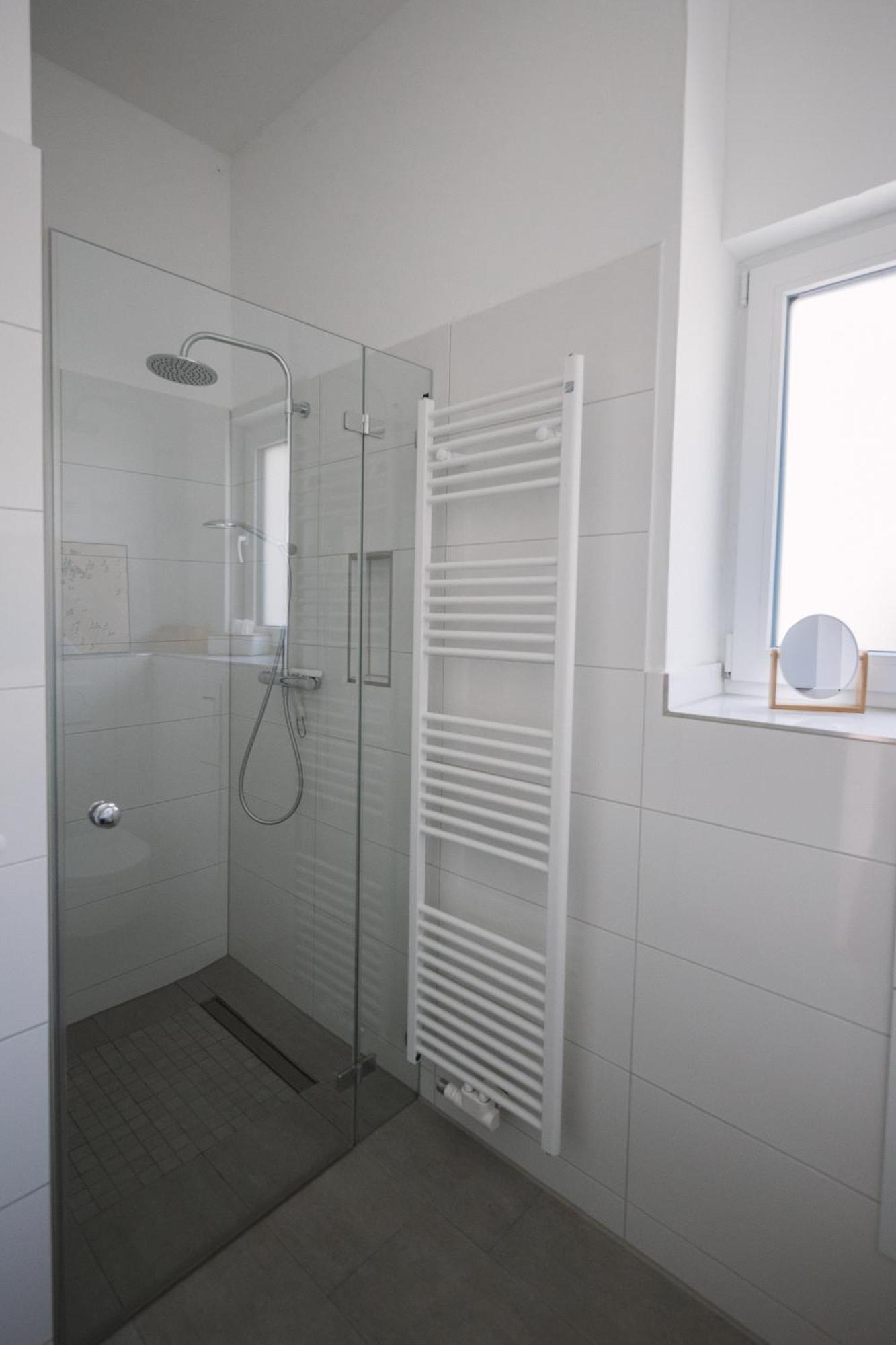 Schoene, Moderne Wohnung Mit Grosszuegiger Terasse Essen Exteriör bild