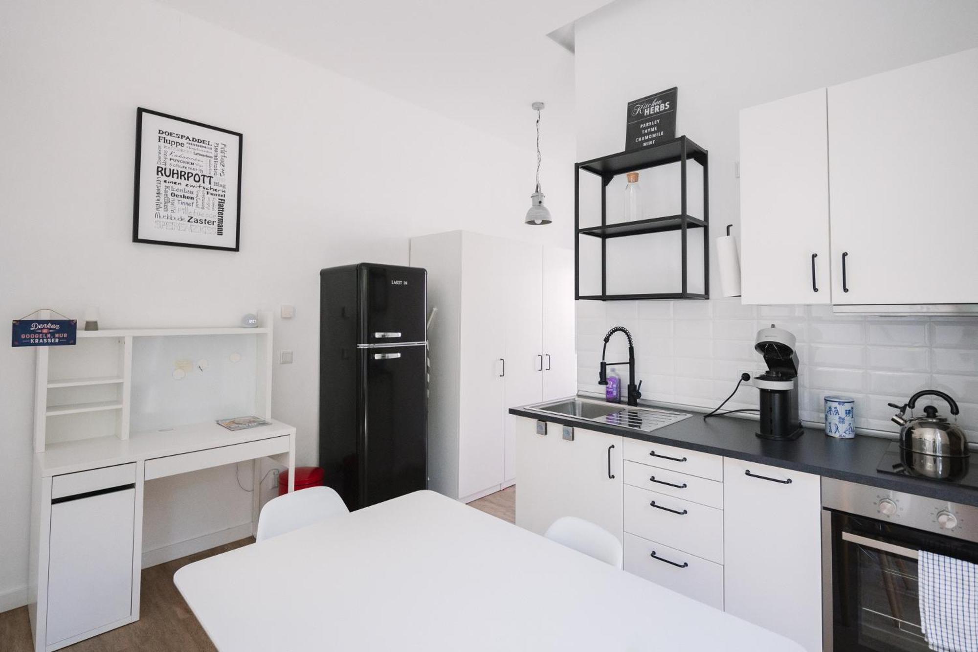 Schoene, Moderne Wohnung Mit Grosszuegiger Terasse Essen Exteriör bild